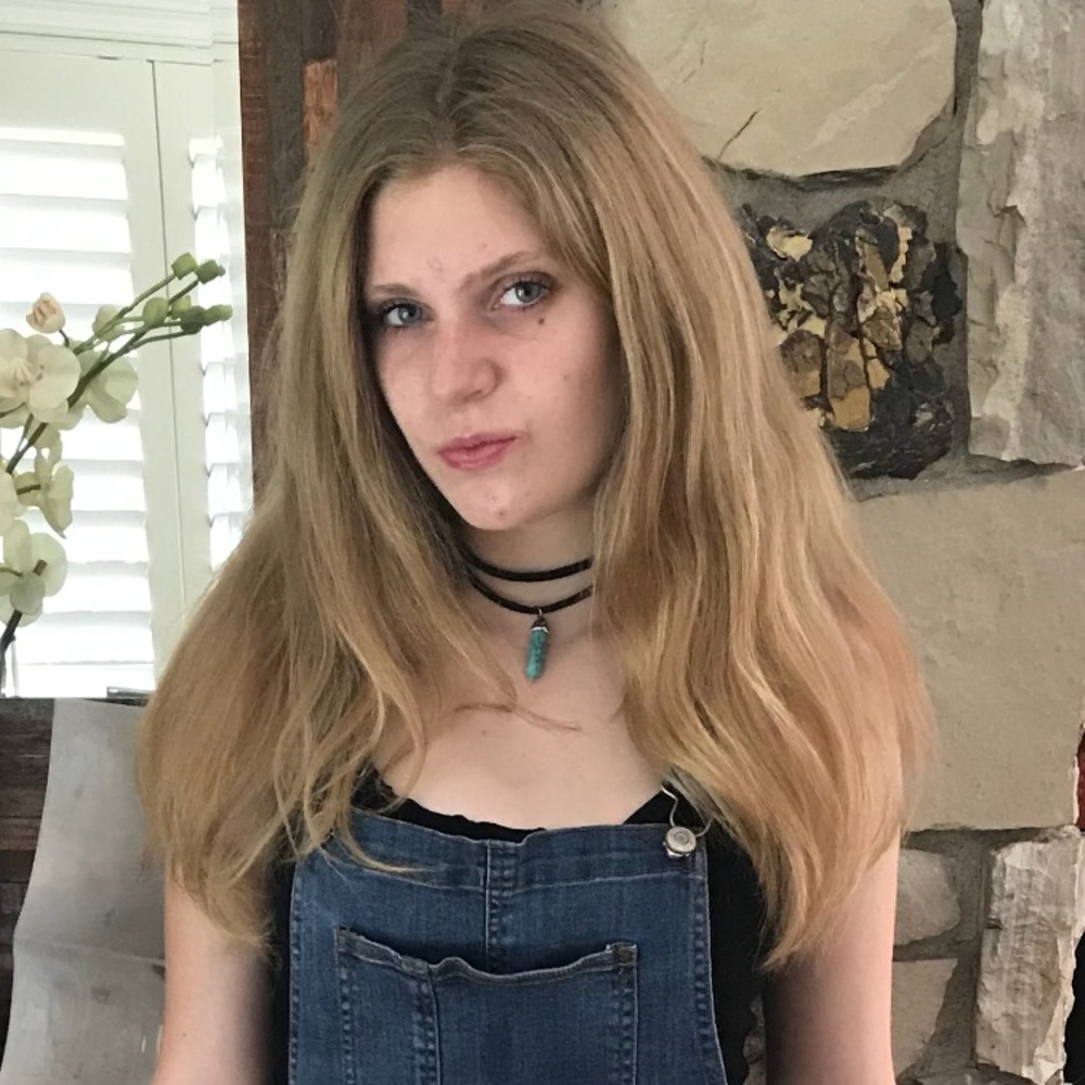 Meet your Posher, Jillian